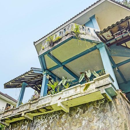 Spot On 92388 Villa Segi Delapan Prigen Luaran gambar